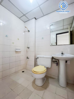 *****ทาวน์เฮ้าส์มือสองนนทบุรี ม.นันทนาการ์เด้นท์ 1 ท่าอิฐ บนเนื้อที่มากถึง 21.3 ตร.ว. ฟังก์ชัน 2 ห้องนอน 2 ห้องน้ำ 1 ที่จอดรถ แถมฟรี! 2 เครื่องปรับอากาศ ทำเลดี เชื่อมต่อถ.ราชพฤกษ์, ถ.รัตนาธิเบศร์ ใกล้รถไฟฟ้าสายสีม่วง "สถานีบางรักน้อยท่าอิฐ" และทางด่วน "งามวงศ์วาน"